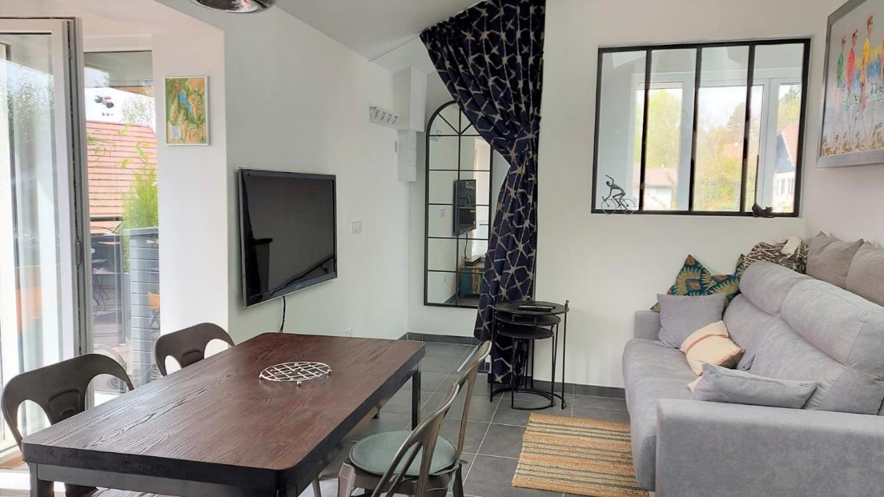 Le Refuge, 2 Personnes, 4 Etoiles Tout Confort Annecy Exterior photo